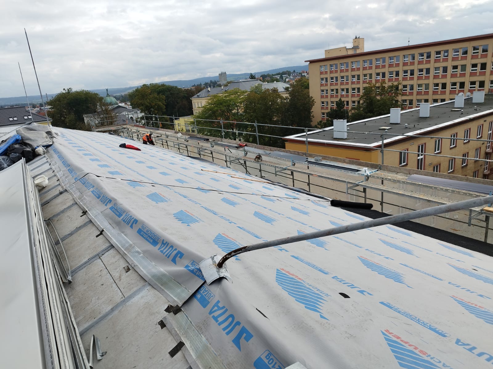 Rekonstrukce střech v Olomouckém kraji.